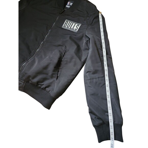 Unk NBA Chicago Bulls Bomber Jacket Mens Large Black Streetwear Basketball Gear - Picture 9 of 9